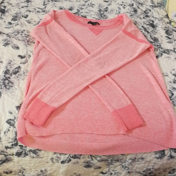 American Eagle Sweater Super Soft & Cozy - Picture 7 of 7